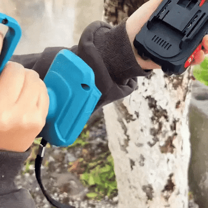 TrimForce™ 18V One-Hand Pruning Chainsaw